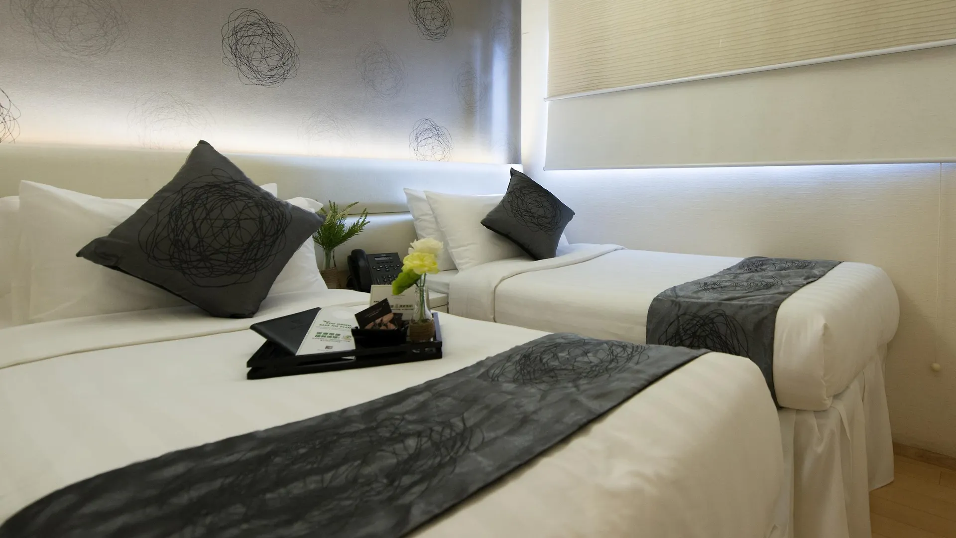 Bridal Tea House Hotel - Yaumatei Hong Kong