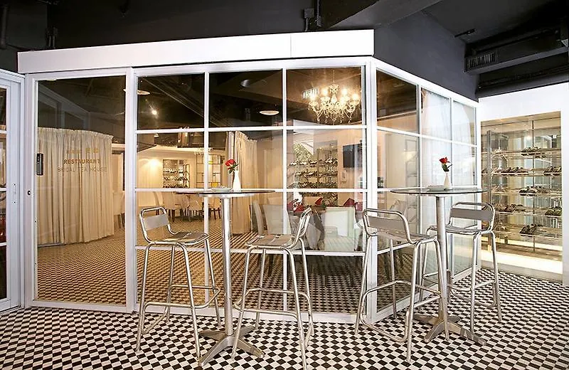 香港红茶馆酒店（油麻地店） 3*, 香港
