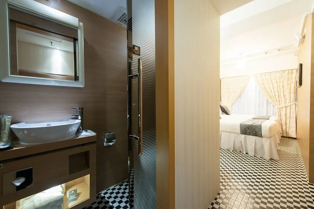 Bridal Tea House Hotel - Yaumatei Hong Kong China