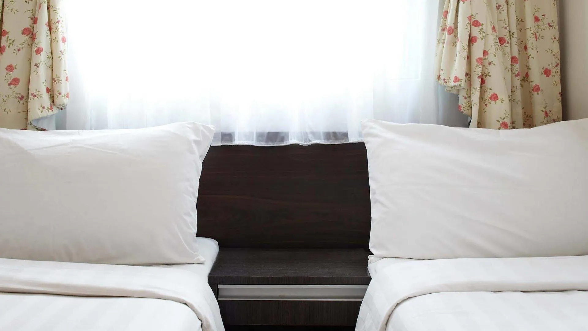 Bridal Tea House Hotel - Yaumatei Hong Kong